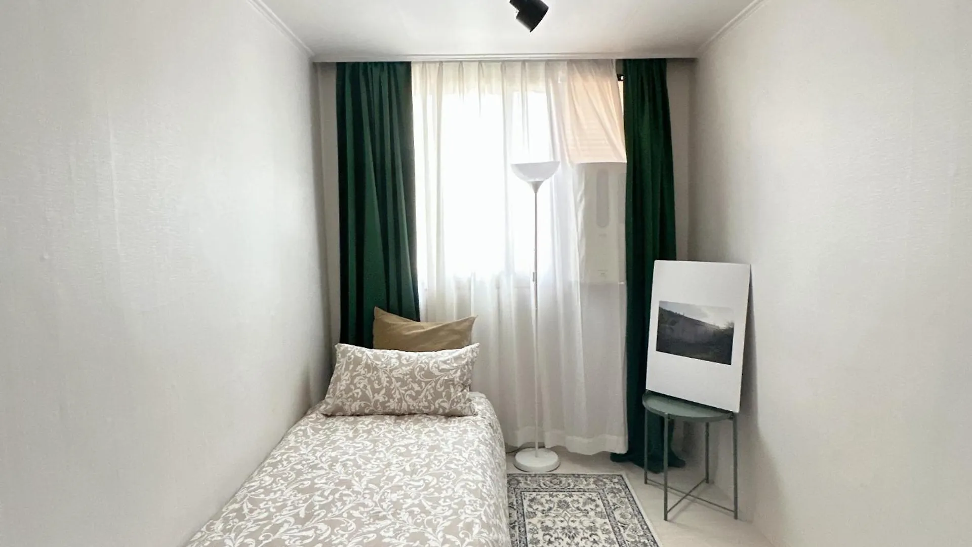 Sparrow House Seoel