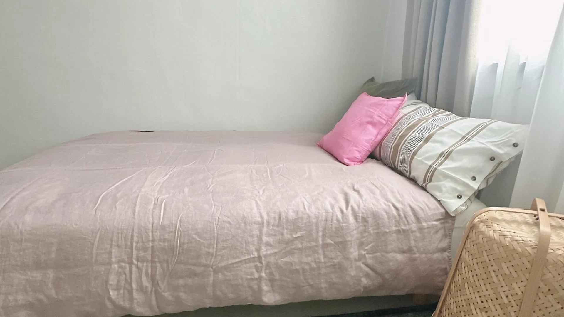 Sparrow House Seul